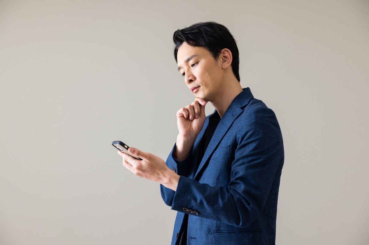 転職したばかりでもカードローンは利用できる？審査のポイントと注意点